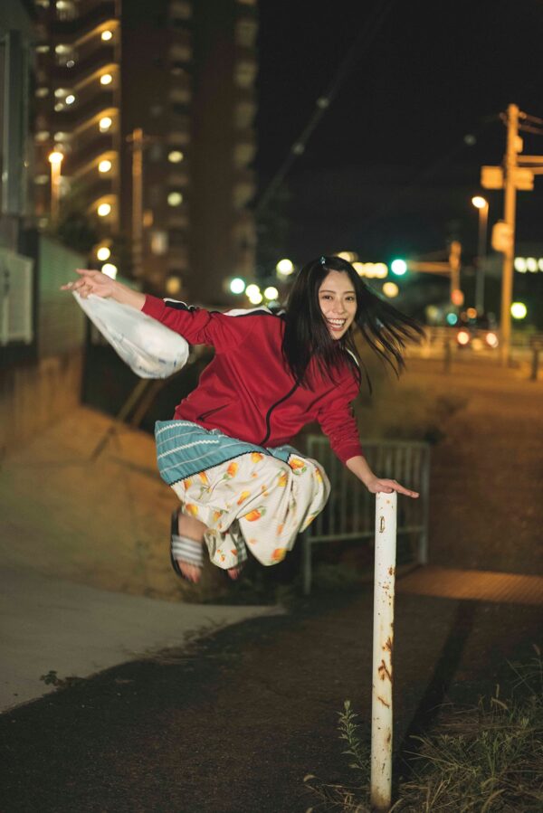 Hinatazaka46 Mei Higashimura 1st Photobook - Mitsuketa - Image 5
