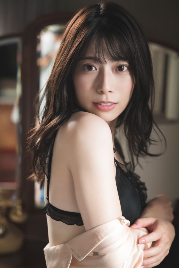 Hinatazaka46 Mei Higashimura 1st Photobook - Mitsuketa - Image 6