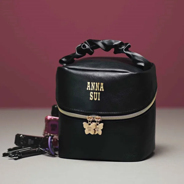 sweet November 2025 Issue w/ ANNA SUI COSMETICS Vanity Pouch